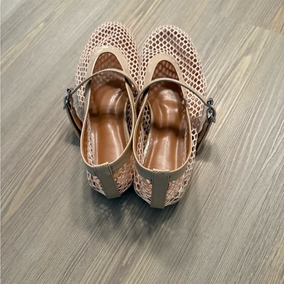 Nude mesh ballet flats - size 7 - Picture 3 of 6